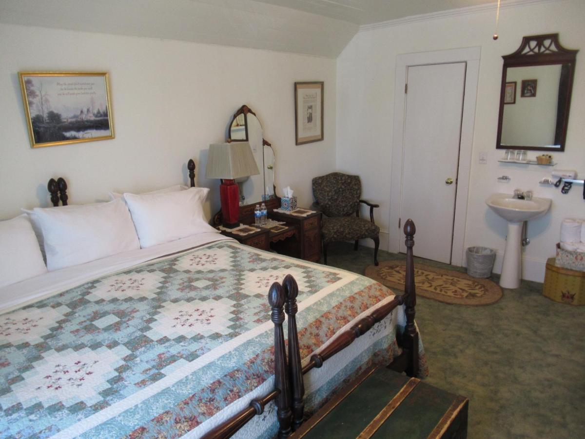 Carrier Houses Bed & Breakfast Rutherfordton Exterior foto