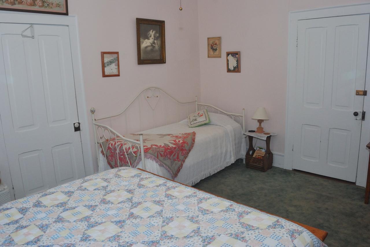 Carrier Houses Bed & Breakfast Rutherfordton Exterior foto