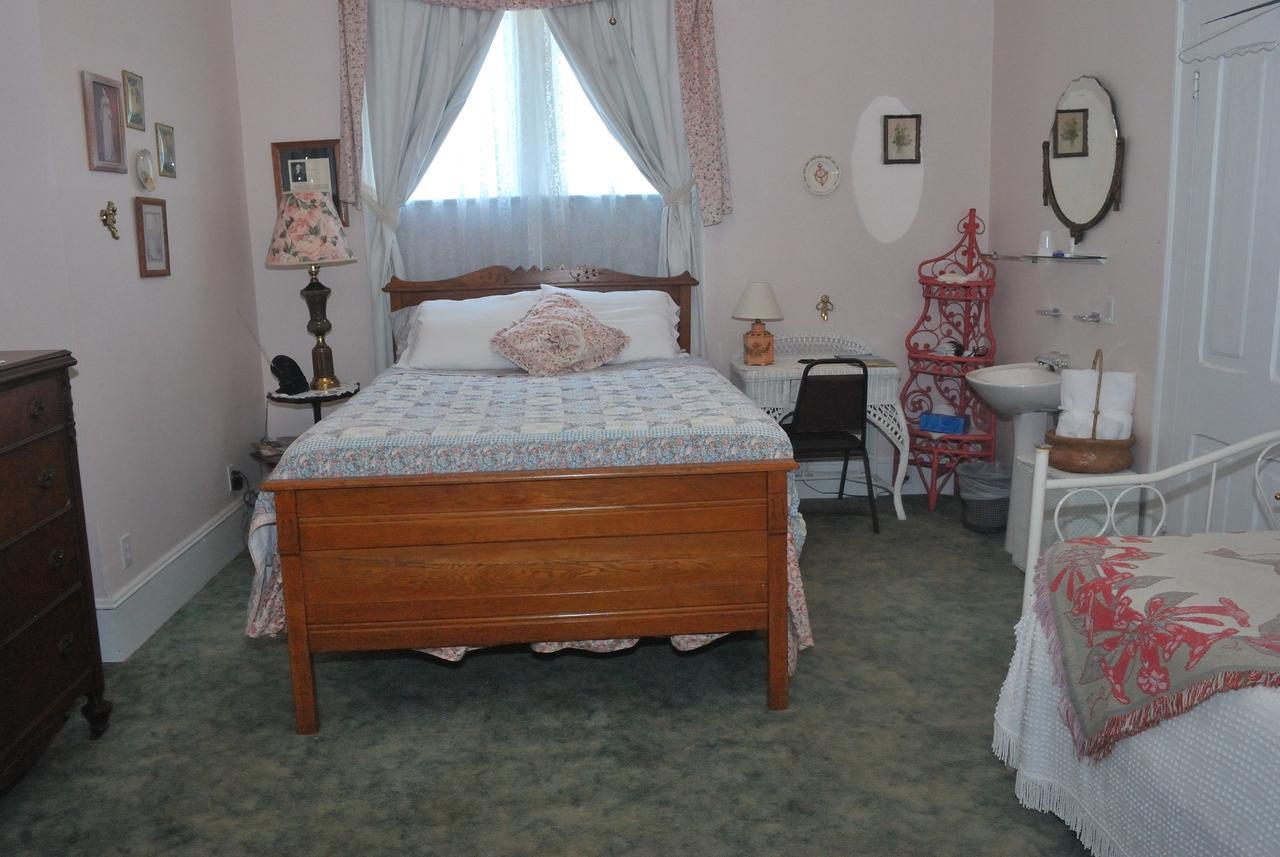 Carrier Houses Bed & Breakfast Rutherfordton Exterior foto